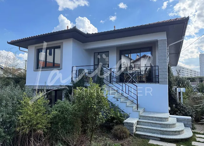 Oasis - Elegance Et Situation Ideale * 比亚里茨